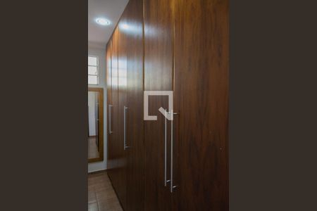 Casa para alugar com 400m², 4 quartos e 4 vagas Casa para alugar com 400m², 4 quartos e 4 vagasQuarto 4