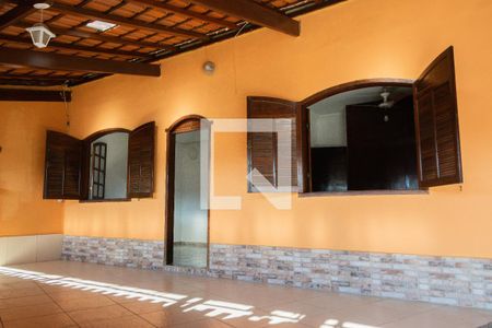 Casa para alugar com 400m², 4 quartos e 4 vagas Casa para alugar com 400m², 4 quartos e 4 vagasFachada