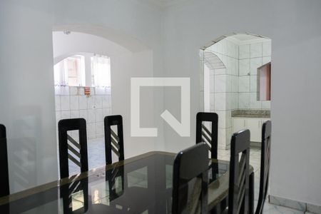 Casa para alugar com 400m², 4 quartos e 4 vagas Casa para alugar com 400m², 4 quartos e 4 vagasCozinha