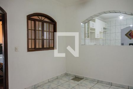 Casa para alugar com 400m², 4 quartos e 4 vagas Casa para alugar com 400m², 4 quartos e 4 vagasSala 2