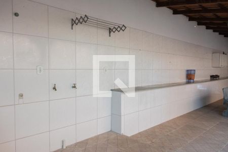 Casa para alugar com 400m², 4 quartos e 4 vagas Casa para alugar com 400m², 4 quartos e 4 vagasVaranda