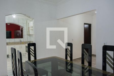 Casa para alugar com 400m², 4 quartos e 4 vagas Casa para alugar com 400m², 4 quartos e 4 vagasCozinha