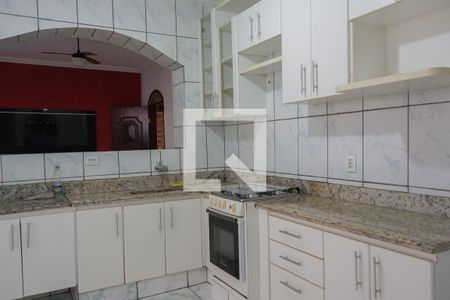 Casa para alugar com 400m², 4 quartos e 4 vagas Casa para alugar com 400m², 4 quartos e 4 vagasCozinha