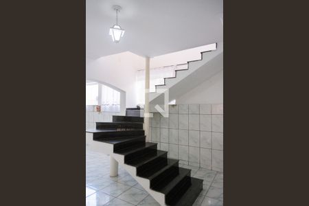 Casa para alugar com 400m², 4 quartos e 4 vagas Casa para alugar com 400m², 4 quartos e 4 vagasSala 2