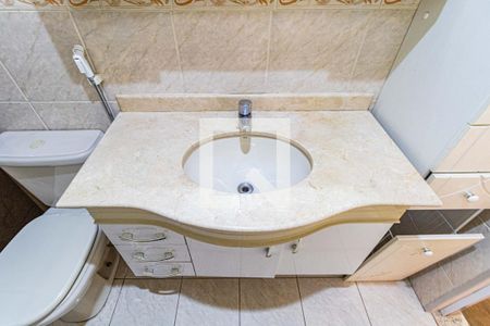 Casa para alugar com 250m², 3 quartos e 2 vagas Casa para alugar com 250m², 3 quartos e 2 vagasBanheiro social