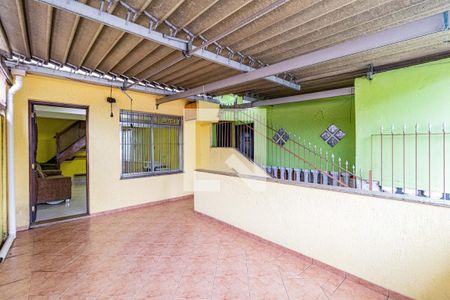 Casa para alugar com 250m², 3 quartos e 2 vagas Casa para alugar com 250m², 3 quartos e 2 vagasVaranda