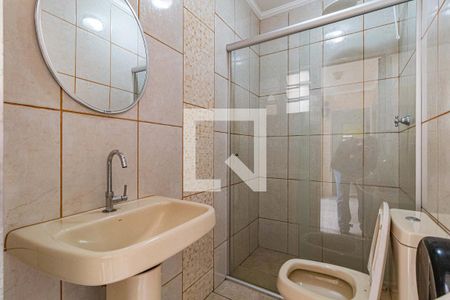 Casa para alugar com 250m², 3 quartos e 2 vagas Casa para alugar com 250m², 3 quartos e 2 vagasBanheiro fundos