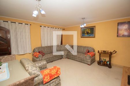 Sala de casa à venda com 4 quartos, 200m² em Vila Cruz das Almas, São Paulo