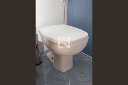 Casa à venda com 200m², 4 quartos e 2 vagasBanheiro