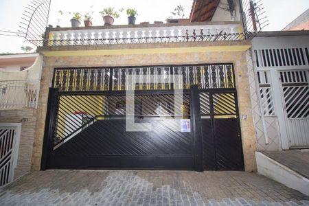 Casa à venda com 200m², 4 quartos e 2 vagasFachada
