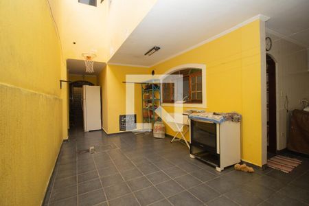 Casa à venda com 200m², 4 quartos e 2 vagasQuintal