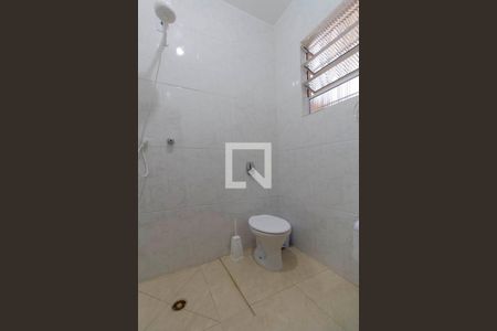 Banheiro de casa para alugar com 1 quarto, 60m² em Vila Guilhermina, São Paulo