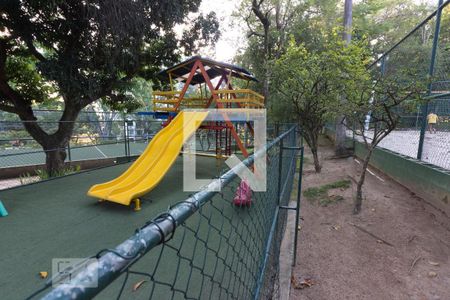 Apartamento à venda com 87m², 3 quartos e 1 vaga Apartamento à venda com 87m², 3 quartos e 1 vagaÁrea comum - Playground