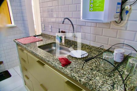 Apartamento à venda com 63m², 2 quartos e 1 vagaCozinha americana