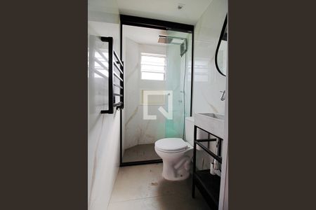 Apartamento à venda com 58m², 2 quartos e 1 vaga Apartamento à venda com 58m², 2 quartos e 1 vagaBanheiro