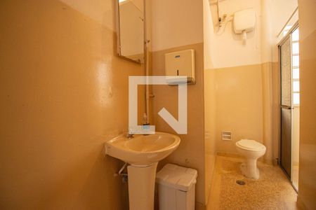 Casa à venda com 476m², 5 quartos e 4 vagasBanheiro 1