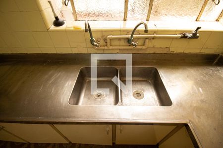 Casa à venda com 476m², 5 quartos e 4 vagasCozinha