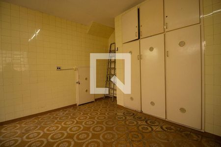 Casa à venda com 476m², 5 quartos e 4 vagasCozinha