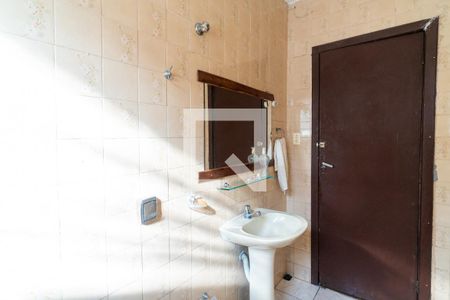 Casa para alugar com 120m², 4 quartos e 2 vagasBanheiro Social