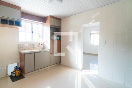 Casa para alugar com 120m², 4 quartos e 2 vagasCozinha