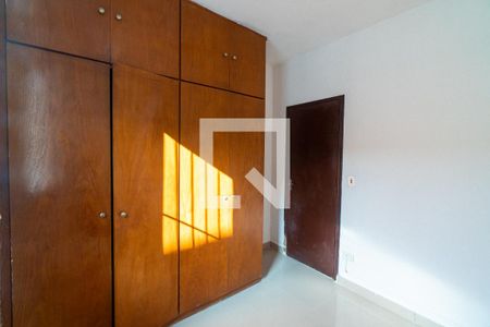 Casa para alugar com 120m², 4 quartos e 2 vagasQuarto 2