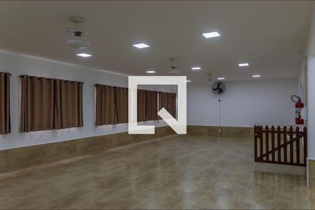 Apartamento para alugar com 55m², 2 quartos e 1 vaga Apartamento para alugar com 55m², 2 quartos e 1 vagaÁrea comum - Salão de festas