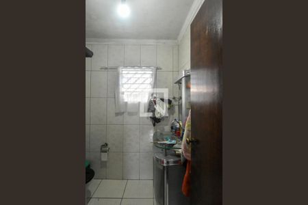 Casa à venda com 450m², 4 quartos e 4 vagasBanheiro Corredor