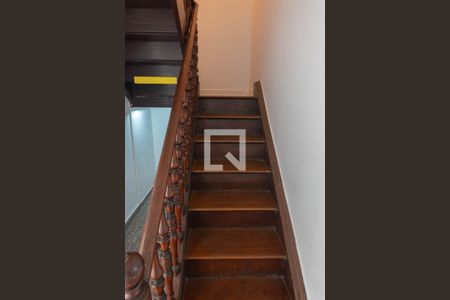 Escada de casa de condomínio à venda com 3 quartos, 120m² em Bela Vista, São Paulo