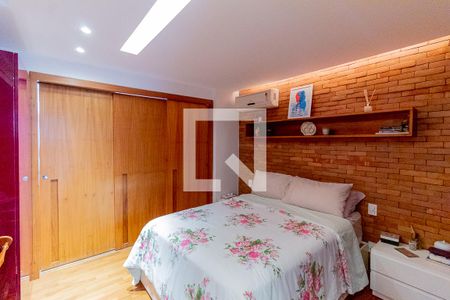 Apartamento à venda com 128m², 2 quartos e 2 vagasSuíte