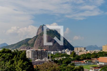 Apartamento à venda com 128m², 2 quartos e 2 vagasVista