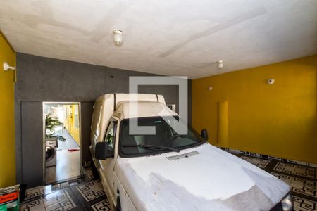 Casa à venda com 250m², 5 quartos e 2 vagas Casa à venda com 250m², 5 quartos e 2 vagasGaragem