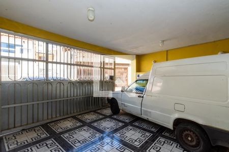 Casa à venda com 250m², 5 quartos e 2 vagas Casa à venda com 250m², 5 quartos e 2 vagasGaragem