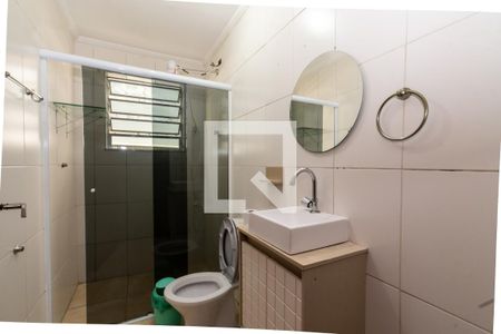 Casa à venda com 250m², 5 quartos e 2 vagas Casa à venda com 250m², 5 quartos e 2 vagasBanheiro Social