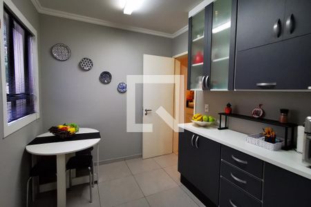 Apartamento à venda com 96m², 3 quartos e 2 vagasCozinha