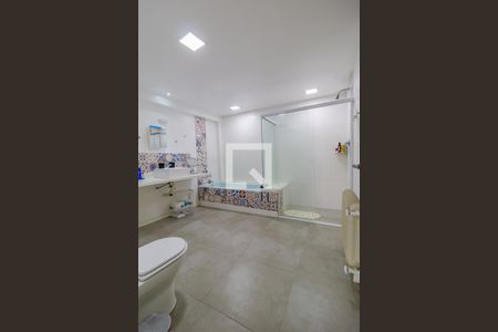 Apartamento à venda com 382m², 4 quartos e sem vagaBanheiro