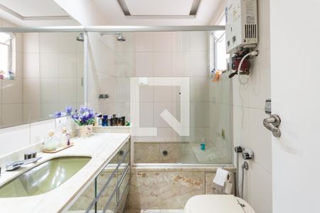 Apartamento à venda com 240m², 4 quartos e 2 vagasBanheiro Suíte