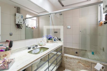 Apartamento à venda com 240m², 4 quartos e 2 vagasBanheiro Suíte