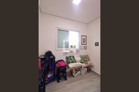 Quarto 2 de apartamento para alugar com 2 quartos, 47m² em Jardim Santo Antônio, Santo André