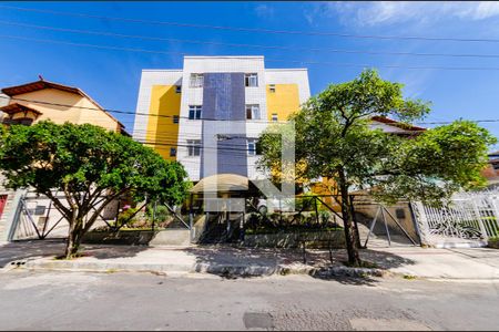 Apartamento para alugar com 86m², 2 quartos e 1 vaga Apartamento para alugar com 86m², 2 quartos e 1 vagaFachada