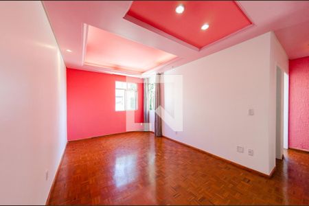 Sala de apartamento para alugar com 2 quartos, 86m² em Padre Eustáquio, Belo Horizonte