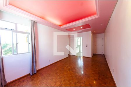 Sala de apartamento para alugar com 2 quartos, 86m² em Padre Eustáquio, Belo Horizonte