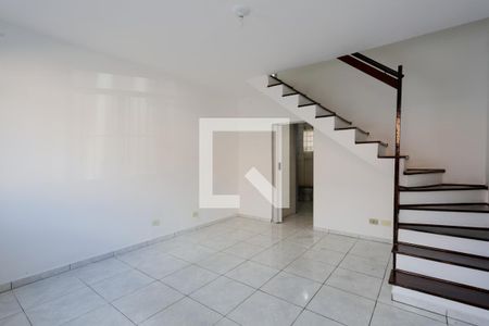 Sala de casa para alugar com 2 quartos, 92m² em Vila Santa Maria, São Paulo