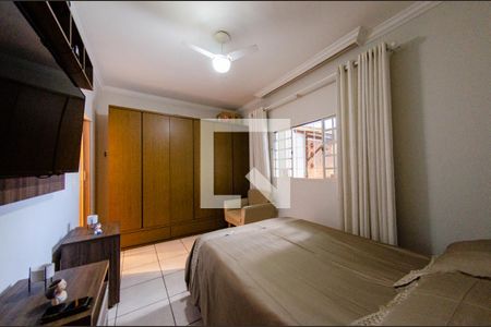 Suíte de casa à venda com 6 quartos, 200m² em Alto Caiçaras, Belo Horizonte