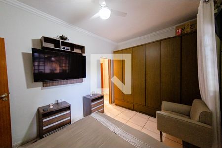 Suíte de casa à venda com 6 quartos, 200m² em Alto Caiçaras, Belo Horizonte