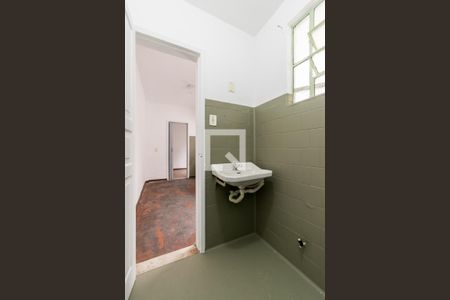 Banheiro de kitnet/studio à venda com 1 quarto, 24m² em Bonsucesso, Rio de Janeiro