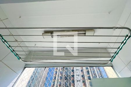 Apartamento para alugar com 72m², 2 quartos e 1 vagaÁrea de Serviço