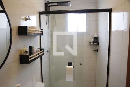 Banheiro de apartamento para alugar com 2 quartos, 76m² em Boqueirão, Praia Grande