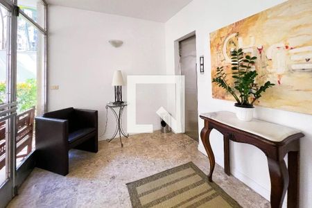 Apartamento à venda com 136m², 3 quartos e 1 vagaHall social