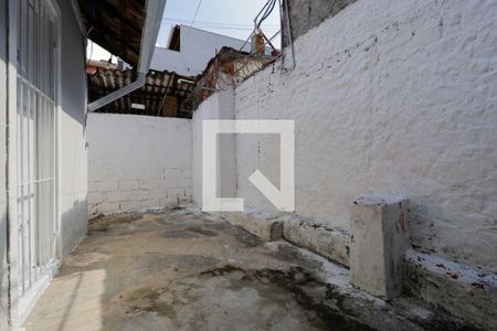 Apartamento para alugar com 33m², 1 quarto e sem vagaQuintal