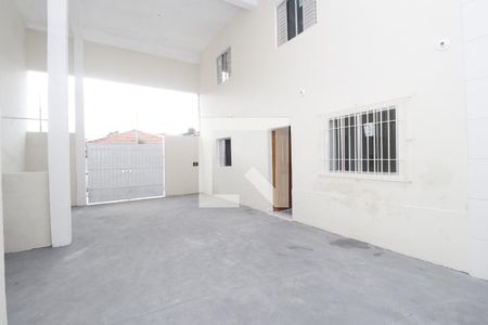 Casa para alugar com 200m², 3 quartos e 2 vagasQuintal e garagem